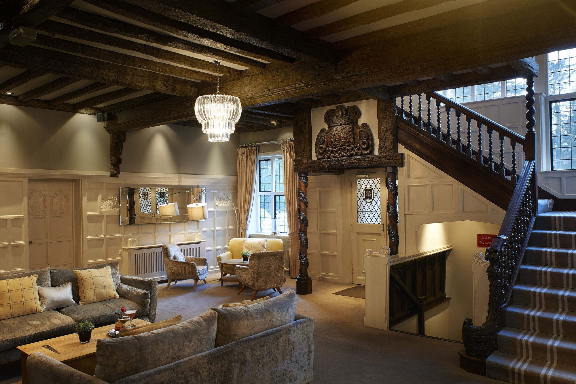 The Manor Elstree Hotel Екстериор снимка