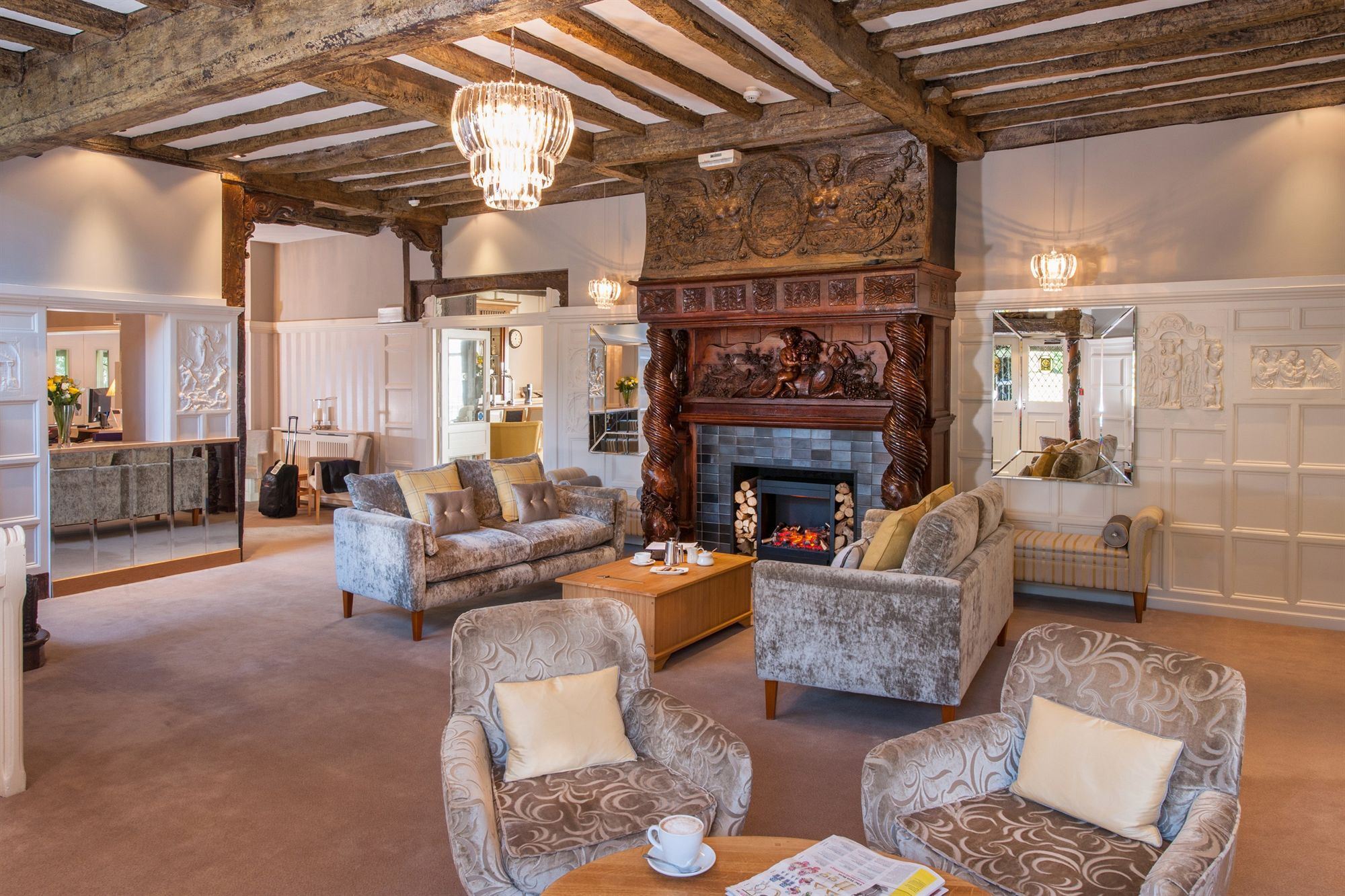 The Manor Elstree Hotel Екстериор снимка